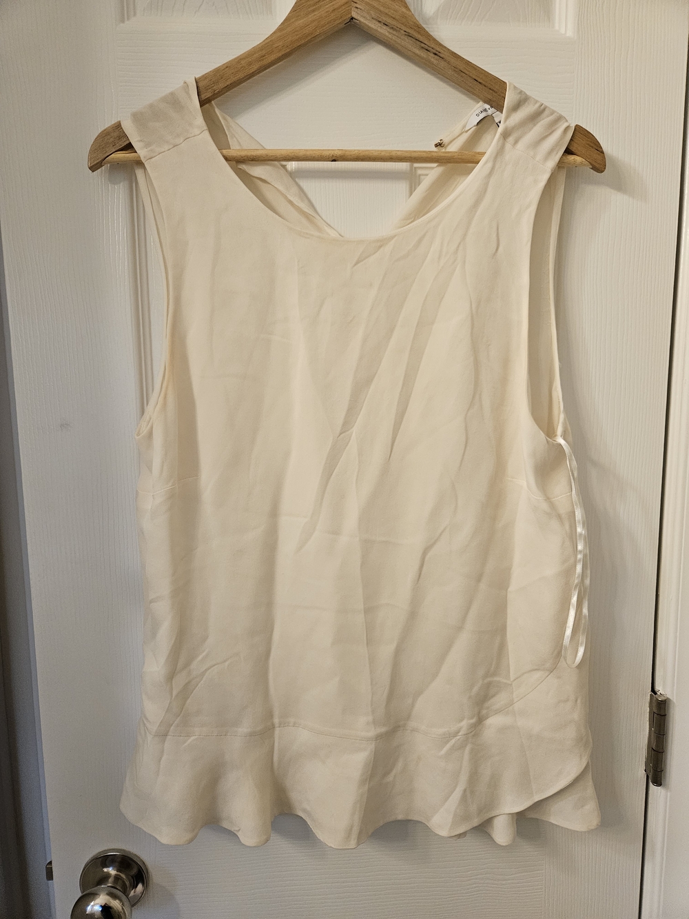 Diane Von Furstenberg Cream Sleeveless Silk Blend Top